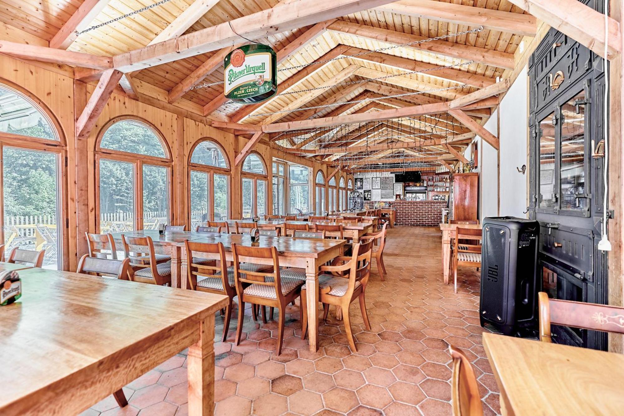 Apartmany Svatosske Skaly Loket Exterior photo
