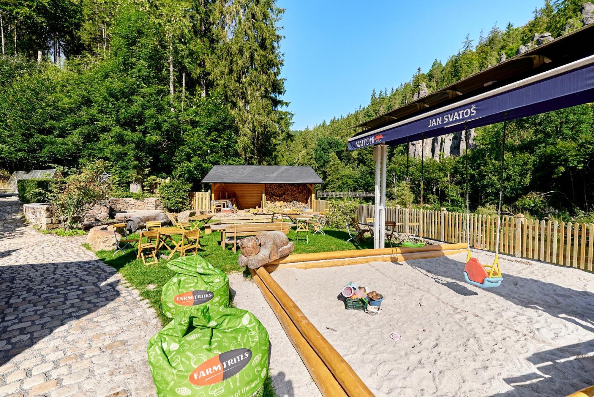 Apartmany Svatosske Skaly Loket Exterior photo
